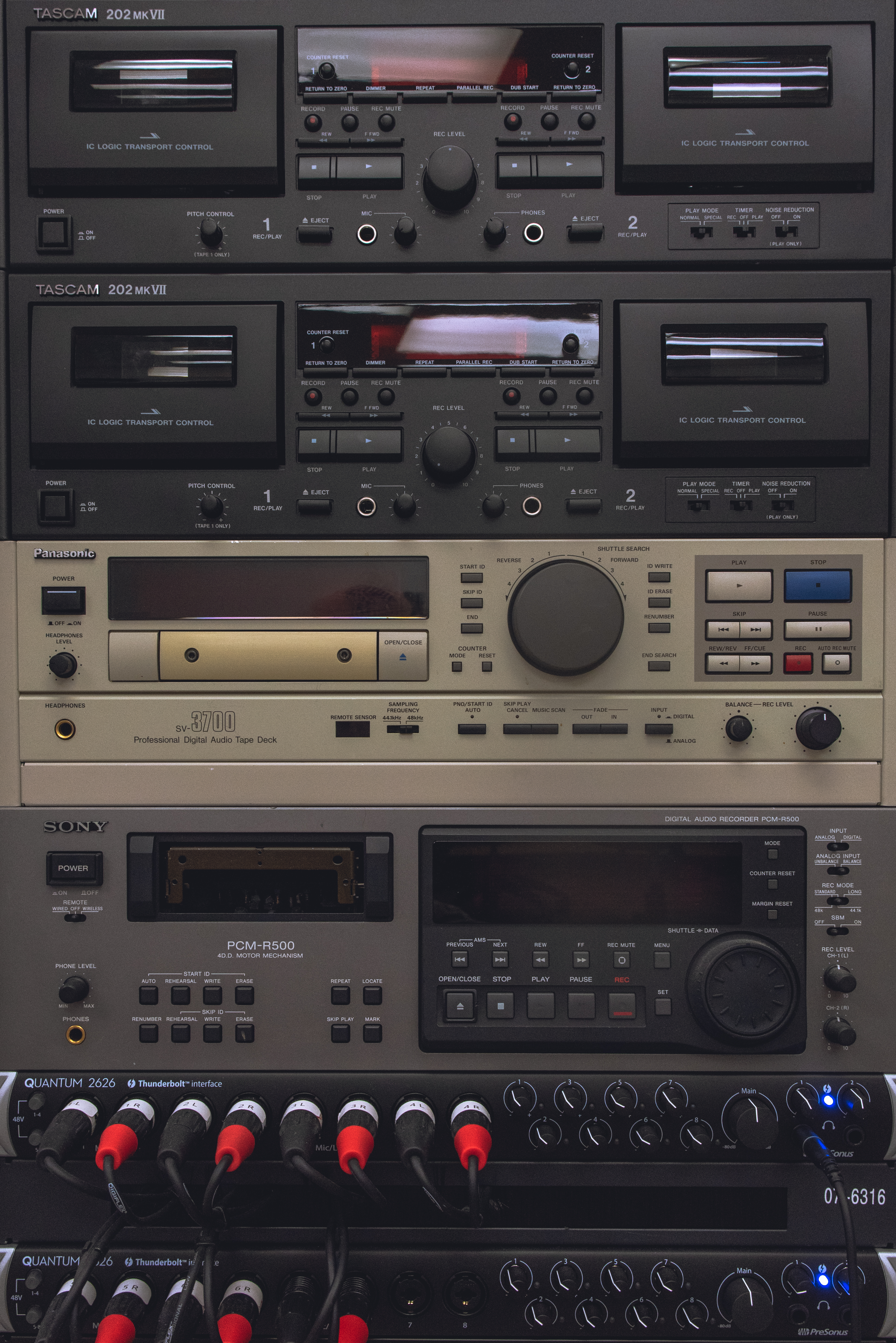 image of an audio hardware rack displaying various tapedecks.